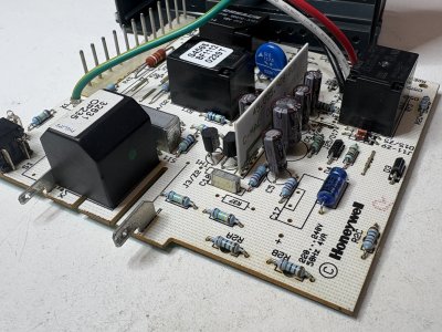 Honeywell - Oprava řídicí jednotky kotle Honeywell