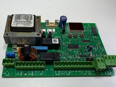 FAAC - Oprava řídicí jednotky pohonu FAAC 455D