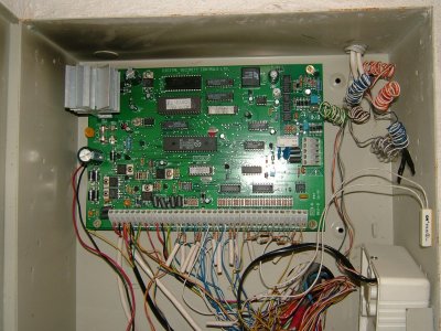 DSC - Oprava napájecích obvodů v EZS/PZTS ústředně DSC PC4020