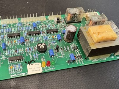 Honeywell - Řídicí jednotka kotle DAKON DAU CT30