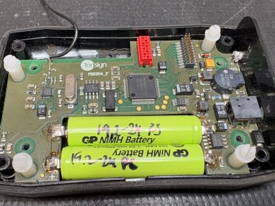 Ekeri - Oprava jednotky Ekeri ITS, čištění, oprava uložení baterií