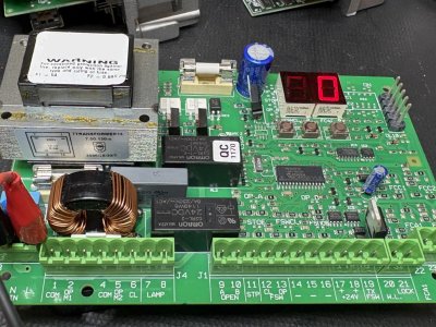 FAAC - Oprava řídicí jednotky FAAC 455D