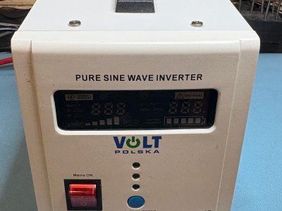 VOLT POLSKA, sinusPRO 800E - Oprava záložního zdroje Volt Polska sinusPRO 800E