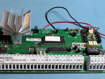 DSC - Oprava jednotky EZS DSC PC5020